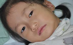 Thiếu 100 triệu đồng phẫu thuật, bé 3 tuổi có nguy cơ chết vì bố mẹ không có tiền