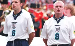 Cáu giận vì thua trận, HLV Gareth Southgate "phủ nhận" cả Beckham, Paul Scholes