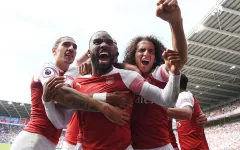 Lacazette tỏa sáng, Arsenal đánh bại Cardiff sau cuộc rượt đuổi tỷ số