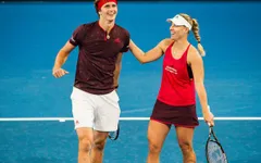 ĐT Đức giành quyền vào chung kết Hopman Cup