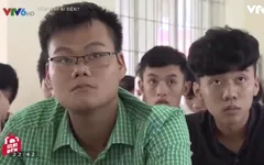 Nỗi lòng chàng sinh viên nghèo chỉ có bà là người thân duy nhất