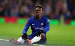 Willian nhắc khéo đàn em: Tương lai của cậu ấy ở Chelsea!