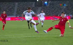 Tiền đạo sút tung lưới ĐT Việt Nam hết cửa làm đồng đội C.Ronaldo