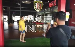 VIDEO: CĐV Bali háo hức chờ đợi trận ĐT Indonesia gặp ĐT Việt Nam