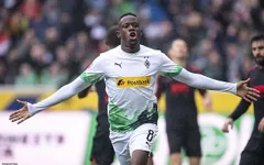 Cạnh tranh nhiều ông lớn, Man Utd quyết săn “mãnh hổ nơi tuyến giữa”