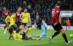 Bournemouth 1-1 Arsenal: Hay hơn nhưng vẫn chưa đủ...