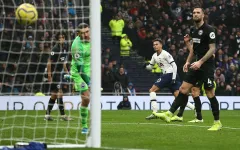 Tottenham 2-1 Brighton: 3 điểm nhọc nhằn
