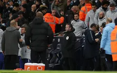 Pep và Sarri thi nhau trần tình về vụ không bắt tay sau đại chiến