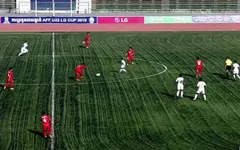 U22 Việt Nam phải "chống chọi" với sân cỏ nhân tạo tại giải U22 Đông Nam Á như thế nào?