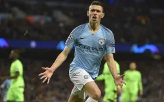 Thay David Silva, sao mai Phil Foden đi vào lịch sử Man City