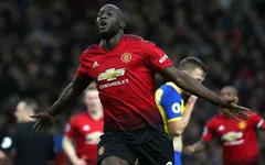 Lukaku bất ngờ chấn thương, MU lo sốt vó