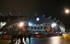 Một CĐV Man Utd bị đâm trọng thương sau chiến thắng trước PSG