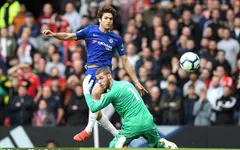 Huyền thoại Man Utd "cạn lời" với De Gea