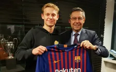 Sao trẻ 87 triệu euro chưa dám chen chân vào tuyến giữa của Barcelona