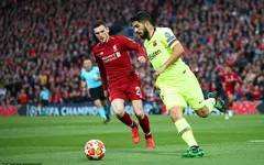 Luis Suarez khiến CĐV Liverpool bất ngờ với chuyện khó tin trong đường hầm