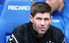 Thấy Liverpool thành công, Gerrard liên lạc Klopp xin bí kíp