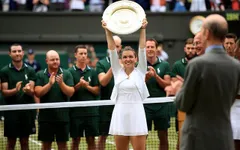 Thắng dễ Serena Williams, Simona Halep lần đầu đăng quang Wimbledon