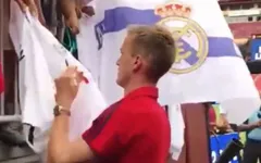 Chỉ 1 hành động nhỏ, sao Arsenal được fan phong làm "huyền thoại"