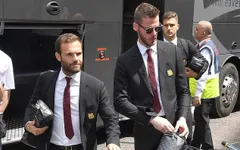 Dàn sao Man Utd “đóng bộ” chỉn chu đổ bộ xứ kangaroo