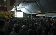 Không có vé, người dân Quảng Nam vẫn nô nức tới sân cổ vũ ĐT Việt Nam