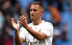 Phô diễn quá đà, Eden Hazard bị bạn thân "nắn gân"