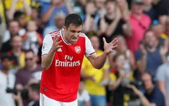 Rơi chiến thắng vì sai lầm sơ đẳng, Arsenal đã hoảng sợ?