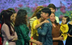 Cuốn sổ "Tạ ơn cuộc đời" và cuộc hội ngộ của cha con người dân tộc Tày cùng 50 ân nhân từng giúp đỡ