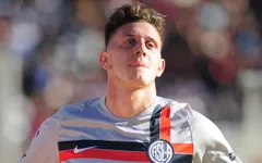 Khát tiền đạo, Man Utd bất ngờ tiếp cận "truyền nhân Messi"