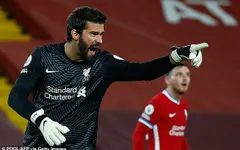Liverpool tìm kiếm thủ môn mới thay Adrian