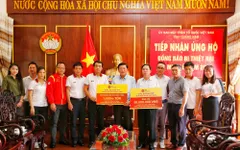 Tiếp tục những hoạt động ý nghĩa của đoàn đua xe đạp VTV - Cúp Tôn Hoa Sen