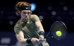 ATP Finals: Rublev chia tay giải đấu bằng 1 chiến thắng