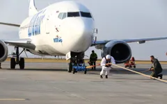 Người đàn ông khỏe nhất nước Nga kéo máy bay Boeing 36 tấn