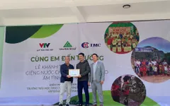 Xây dựng giếng nước sạch cho học sinh huyện Mường Lát