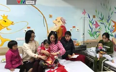 Noel đến sớm với bệnh nhi tim bẩm sinh tại Bệnh viện Tim Hà Nội
