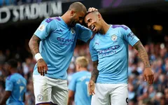2 sao Man City dương tính với COVID-19
