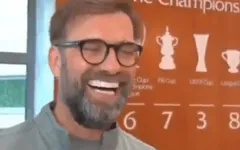 Phản ứng thương hiệu của Jurgen Klopp về "tinh thần Liverpool"