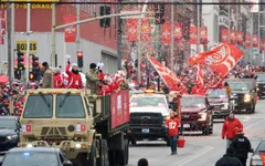 Lễ diễu hành của nhà vô địch Super Bowl gặp sự cố