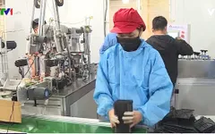 Khẩu trang miễn phí - Tấm lòng ấm áp giữa dịch COVID-19