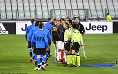 Inter dừng toàn bộ hoạt động của CLB vì cầu thủ Juventus dính COVID-19