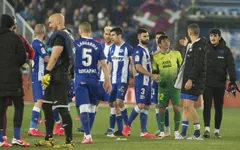 CLB của La Liga xác nhận 15 trường hợp dương tính với COVID-19
