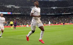 Real qua mặt Barcelona, Vinicius đưa Messi vào dĩ vãng