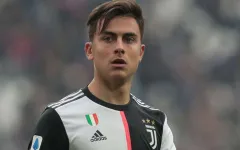 Gần 1,5 tháng điều trị, sao Juventus vẫn dương tính với COVID-19
