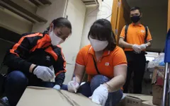 Chống dịch COVID-19: Gấp rút dọn dẹp khu cách ly phục vụ 2000 người