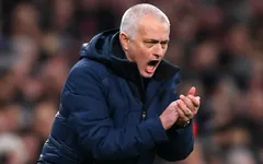 "Mourinho chẳng đoái hoài tới cầu thủ trẻ"