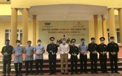 Hỗ trợ 10.000 lọ cồn sát trùng và 400 triệu đồng cùng cả nước chung tay chống dịch COVID-19