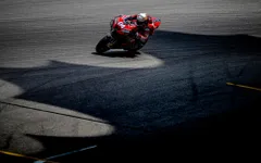 Sau F1, các tay đua MotoGP cũng tham gia vào 1 giải đua giả lập