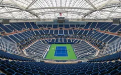 Sân US Open biến thành bệnh viện dã chiến