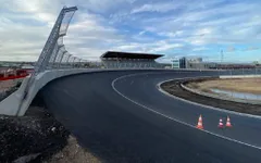 Trường đua Zandvoort hoàn thành xây dựng khúc cua dốc cho GP Hà Lan