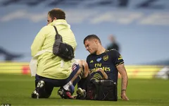 Arsenal nhận tin xấu sau trận thua Man City