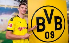 CHÍNH THỨC: Dortmund chiêu mộ thành công Thomas Meunier